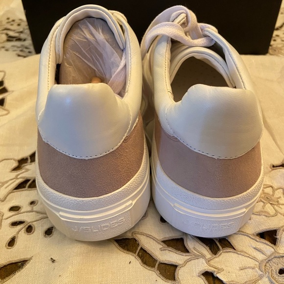 NIB J/SLIDES WHITE SAND NAPPA SUEDE GABBIE Size 6.5 - Picture 3 of 6